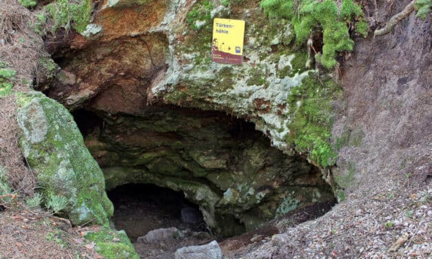 Die Tür­ken­höh­le und der Hanserlstein