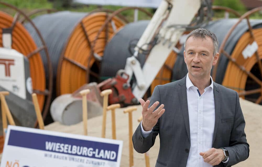 Glas­fa­ser-Aus­bau als Anstoß für Ent­wick­lun­gen im länd­li­chen Raum
