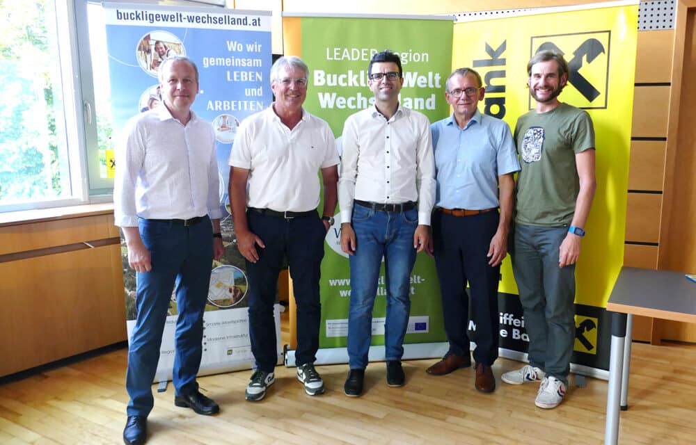 Regio­na­le Mit­ar­bei­ter­mar­ke: Ver­net­zungs­tref­fen in Pitten