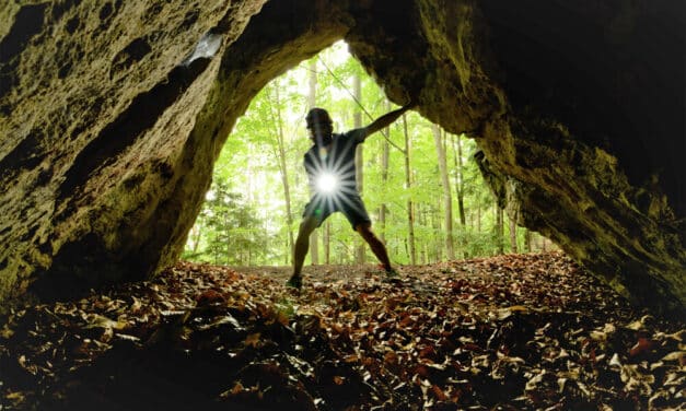 Ent­de­ckungs­rei­se durch die „Buck­li­ge Höhlenwelt“
