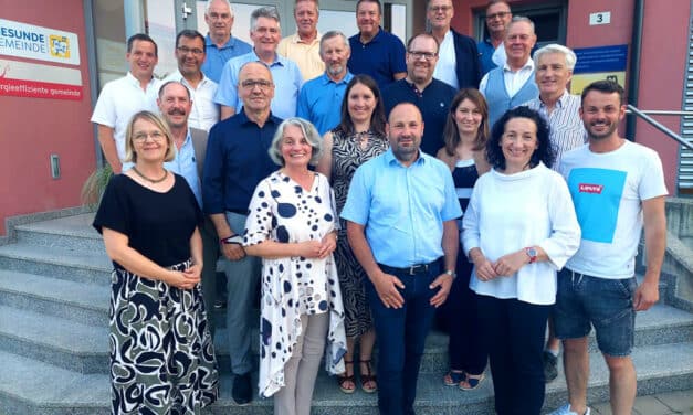 Regi­ons-GmbH für wei­te­ren Glasfaser-Ausbau