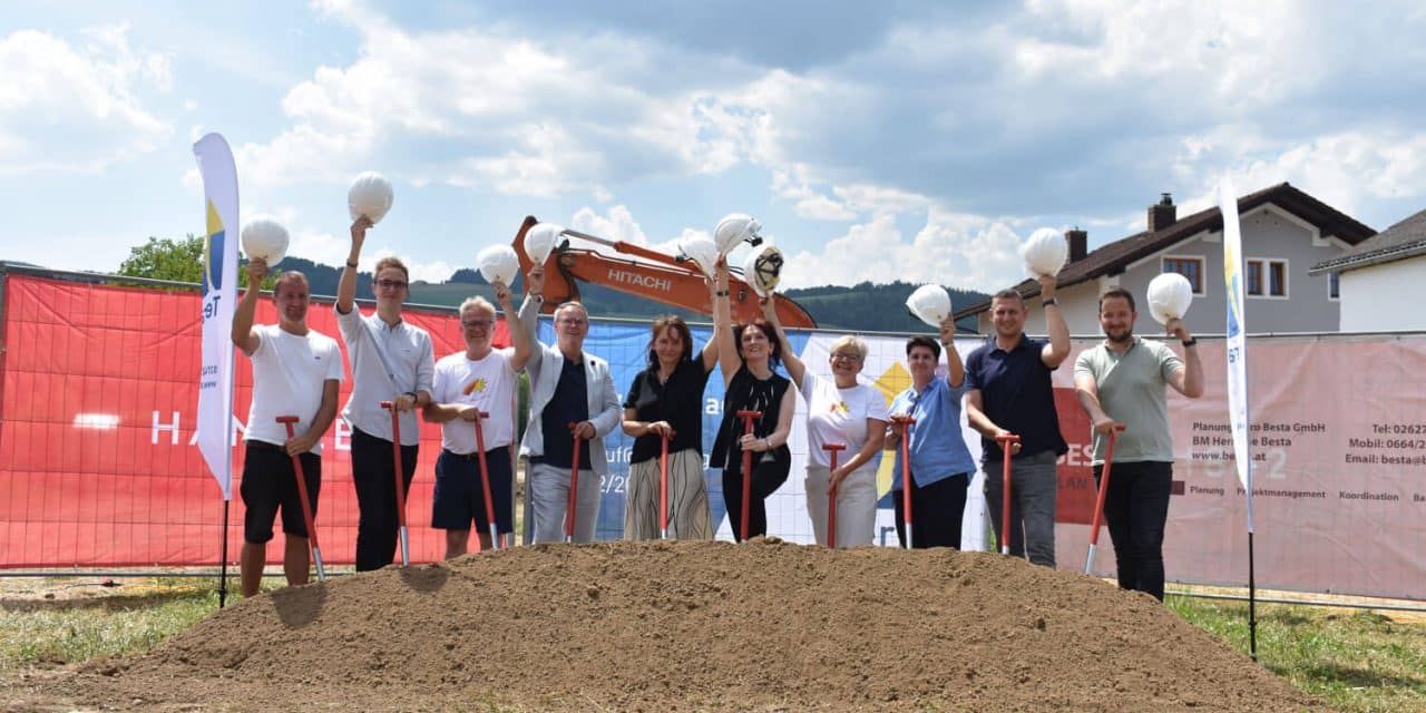 Doppel-Spatenstich in Bad Schönau