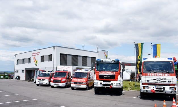 Hunderte feierten neues Haus für die Feuerwehr